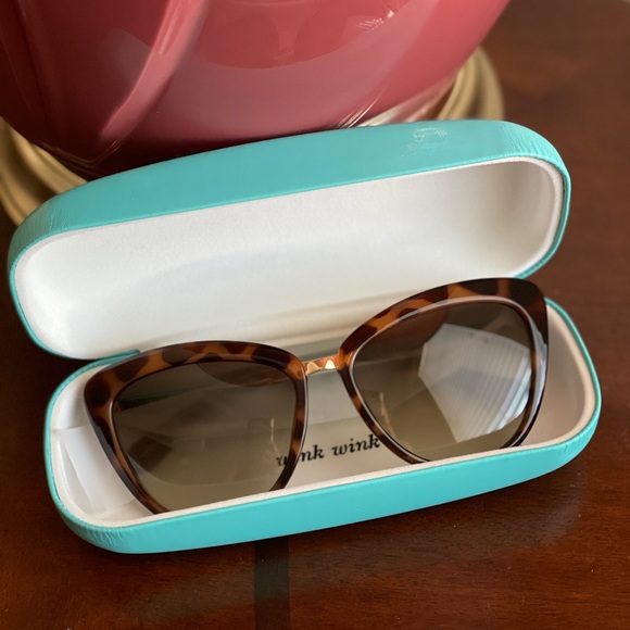 kate spade Accessories - 🛑LAST ONE🛑Kate Spade Cateye Sunglasses